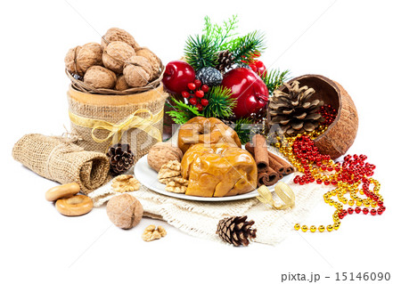 Baked apples with nuts and cinnamon.  15146090