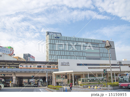 JR吉祥寺駅の新しい駅ビルと北口広場（東京都武蔵野市） 15150955