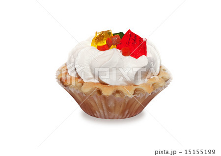 Cake in a small basket close up Cake in a small basket close up 15155199
