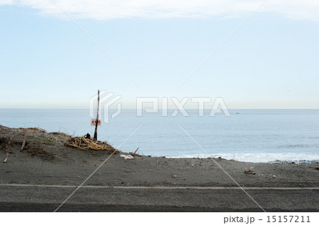 水準点と海の風景 水準点と海の風景 15157211