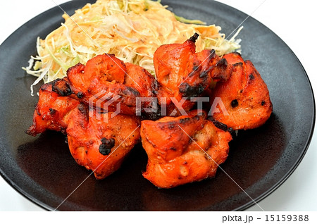 チキンティッカ(インド料理)。スパイシーな鶏肉料理。 チキンティッカ(インド料理)。スパイシーな鶏肉料理。 15159388
