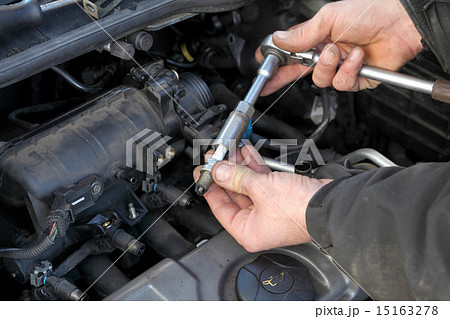 Automotive car gasoline engine servicing 15163278