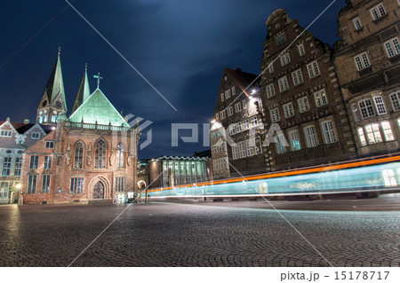 bremen old town night view 15178717