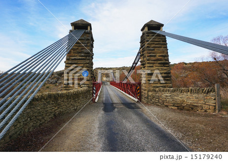 ニュージーランド南島 タイエリ川にかかる古橋 ニュージーランド南島 タイエリ川にかかる古橋 15179240