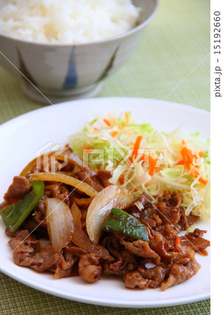 牛カルビ肉野菜炒め 15192660