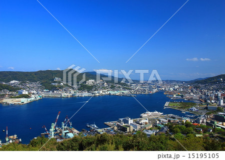 鍋冠山から長崎港市街地を望む 15195105