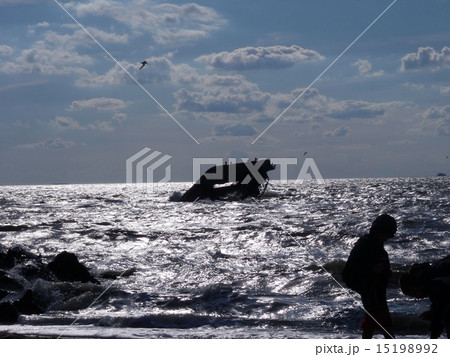 サンセットビーチの沈没船 15198992