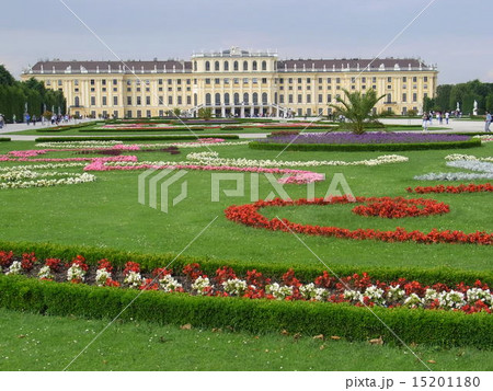 ウィーンが誇る世界遺産!!シェーンブルン宮殿 ウィーンが誇る世界遺産!!シェーンブルン宮殿 15201180