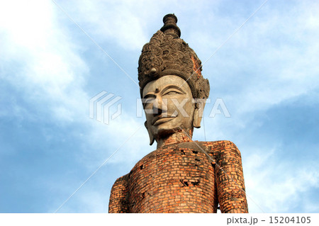 Buddha hindu style statue at Sala Kaew Ku,Thailand Buddha hindu style statue at Sala Kaew Ku,Thailand 15204105