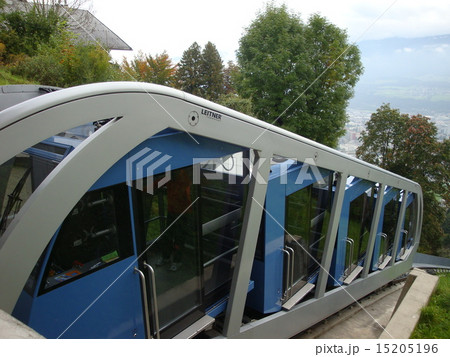 インスブルックケーブルカー インスブルックケーブルカー 15205196