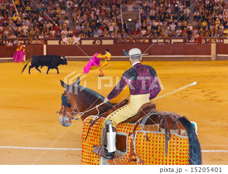Matador and bull in bullfighting at Madrid Matador and bull in bullfighting at Madrid 15205401