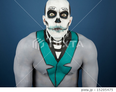 Bodypainted male 15205475