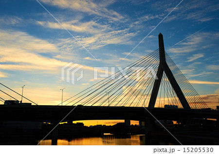 Zakim Bunker Hill Memorial Bridge at sunset 15205530