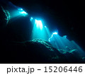 光の洞窟 15206446