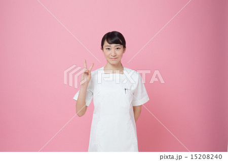 若い医療スタッフ 15208240