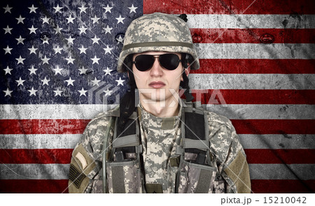 soldier and USA flag 15210042