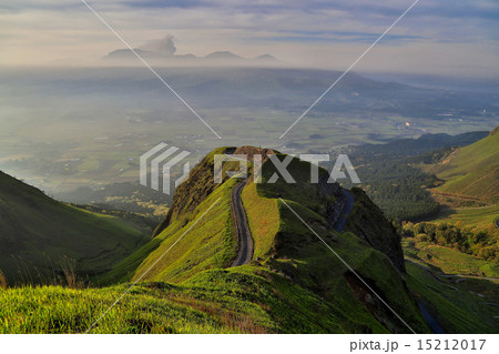 新緑のラピュタ道 新緑のラピュタ道 15212017