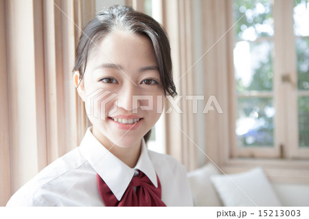 female high-school student 15213003