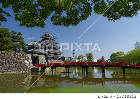 信州 春の国宝松本城と埋橋 信州 春の国宝松本城と埋橋 15218312