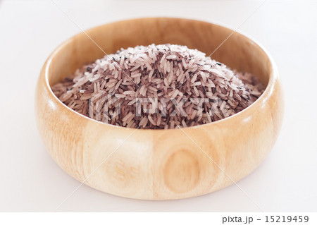 Berry rice in wooden bowl 15219459