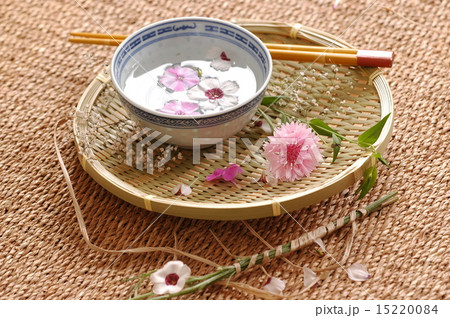 Spa floral composition 15220084