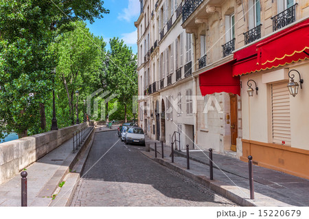 Typical quiet street in paris, France. 15220679