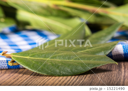 dry bay leafの写真素材 [15221490] - PIXTA