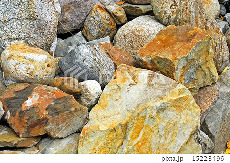 Closeup of large rocks in pile 15223496