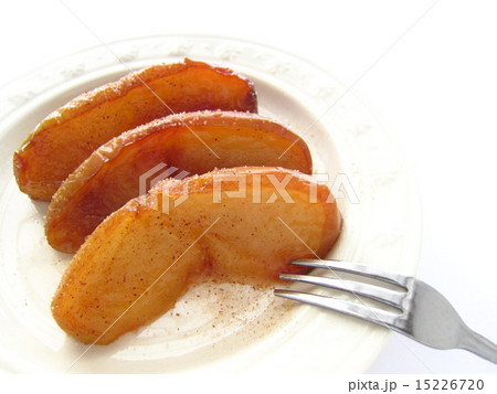 ココナッツオイルのおいしい焼きりんご ココナッツオイルのおいしい焼きりんご 15226720