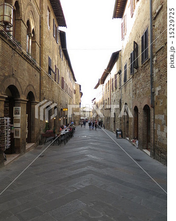 サンジミニャーノの街並み 15229725