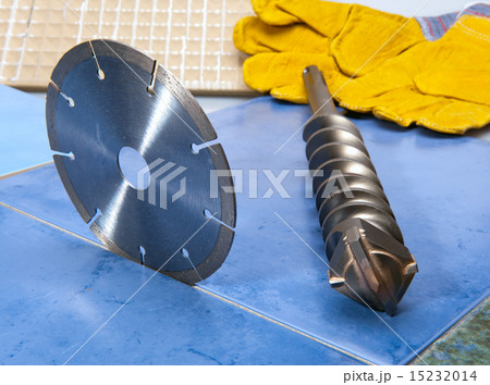 Nozzles for the puncher and a detachable diamond d 15232014