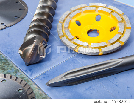 Nozzle for the puncher and a grinding disk 15232019