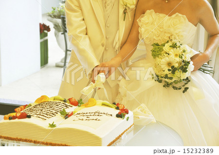 ケーキ入刀イメージ 15232389