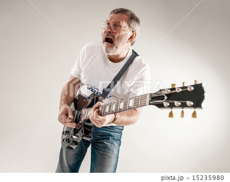portrait of a guitar player  15235980