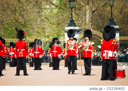 Queen's Guards at Buckingham palace in London, UK Queen's Guards at Buckingham palace in London, UK 15236402