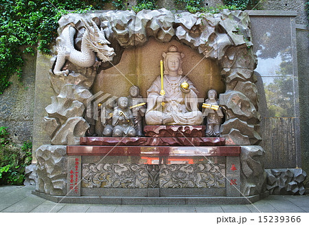 江の島　弁財天童子石像 15239366