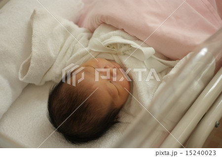 新生児 赤ちゃん 新生児 赤ちゃん 15240023
