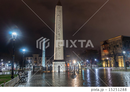 夜のスルタンアフメット広場 夜のスルタンアフメット広場 15251288