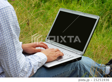 laptop 15251936