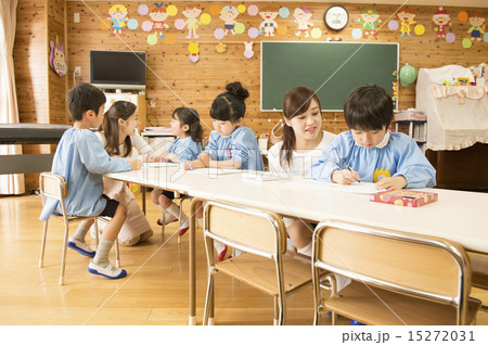 幼稚園 15272031
