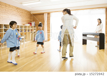 幼稚園 15272042
