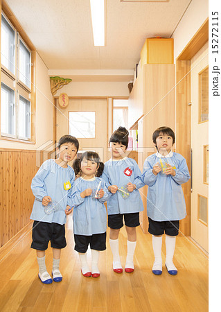 幼稚園 15272115