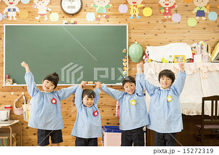 幼稚園 15272319