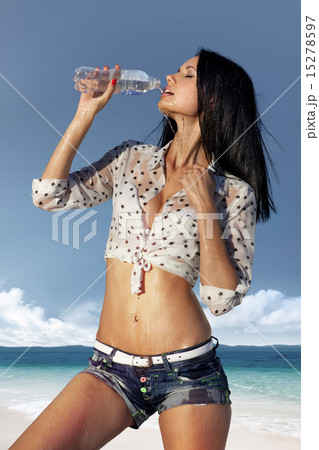 thirst in hot day 15278597