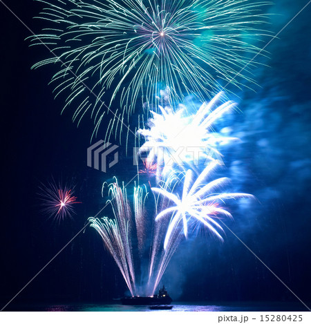 Fireworks, salute 15280425