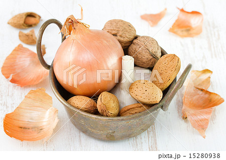 onion with garlic, almond and walnut onion with garlic, almond and walnut 15280938