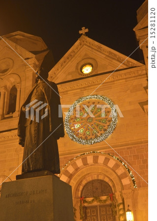 ST.FRANCIS CATHEDRAL 15281120