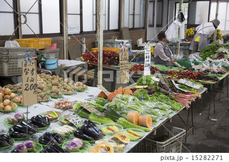 野菜市場 15282271