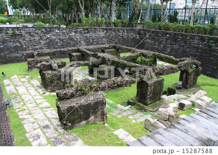 旧九龍寨城門跡 旧九龍寨城門跡 15287588