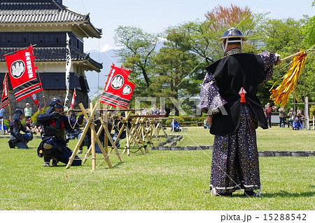 信州 国宝松本城 古流砲術演武風景 信州 国宝松本城 古流砲術演武風景 15288542